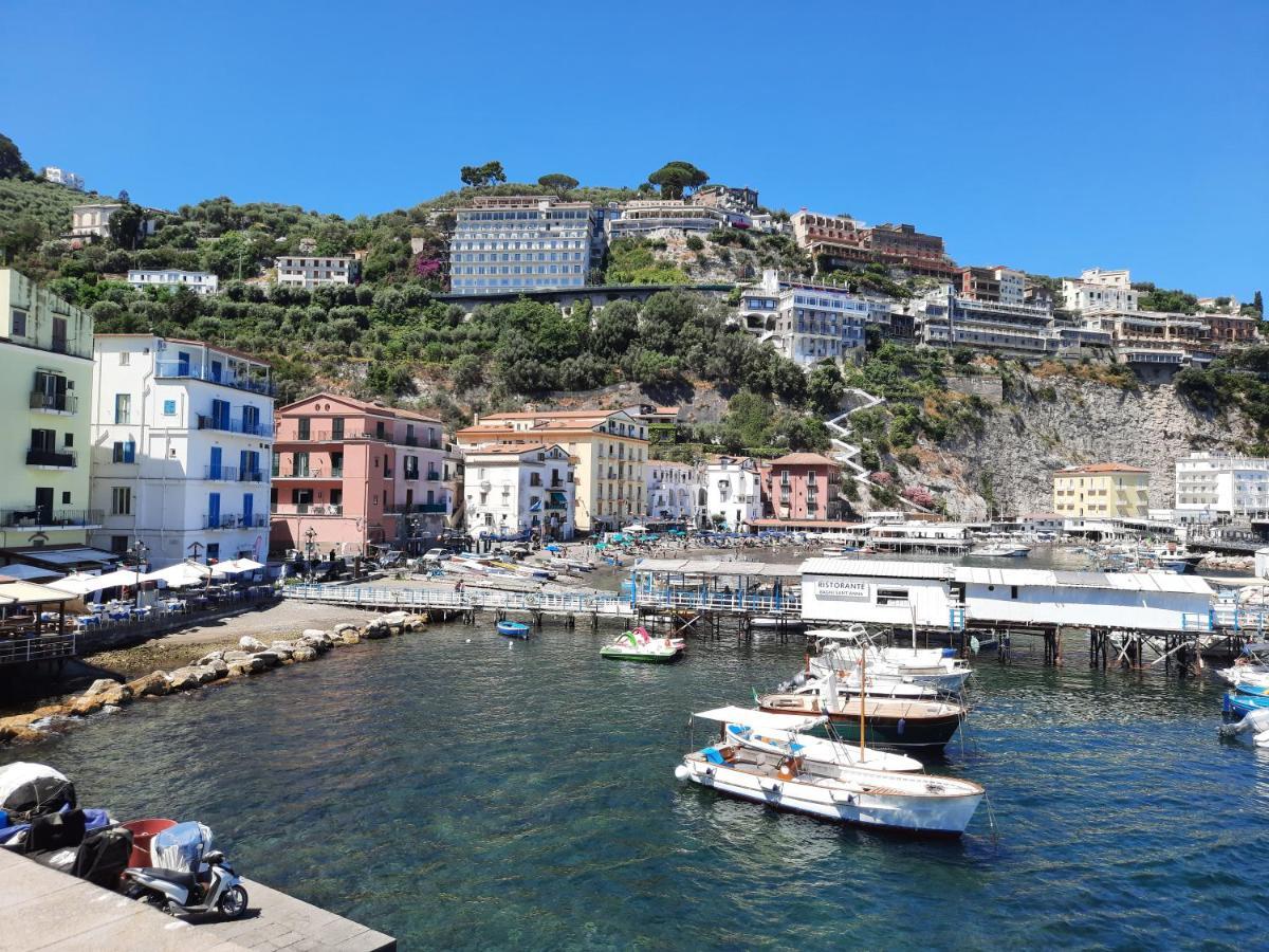 Marina Grande Inn Sorrento Exteriör bild